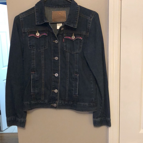 Levi’s Jacket - Picture 3 of 8